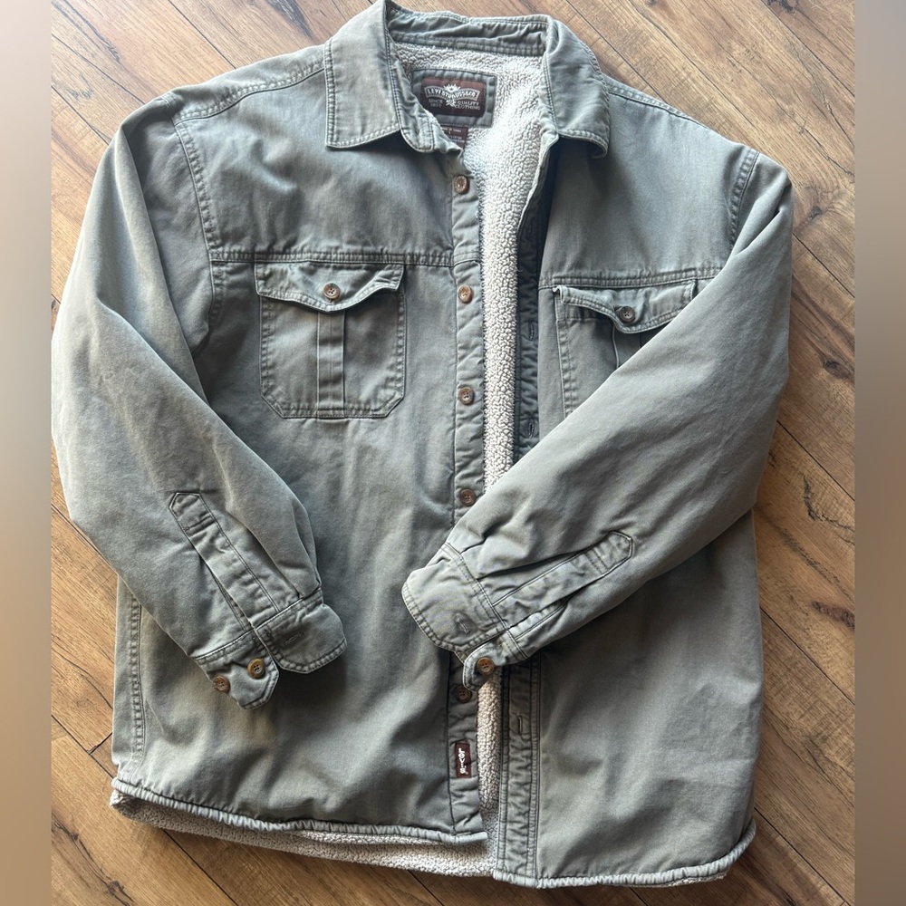 Levi's Men's Olive Sherpa-Lined Jacket